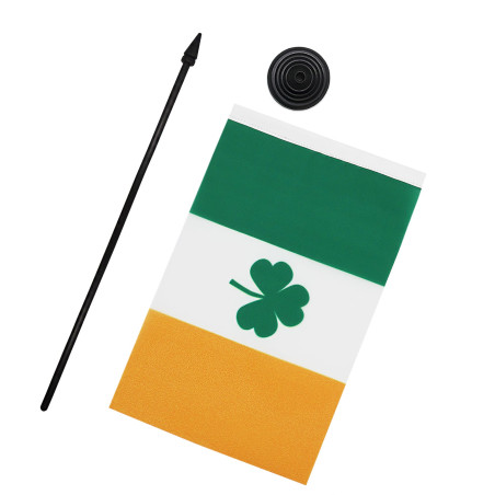 AZ FLAG - Drapeau De Table Irlande avec trèfle 21x14 cm - Petit Drapeau Du Trèfle Irlandais De Bureau 100% Polyester Avec Hampe