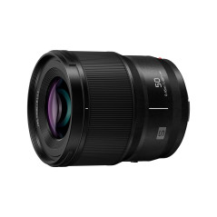 Panasonic Lumix S 50mm F1.8 | Objectif à focale Fixe Plein Format S-S50E (Bokeh, Portraits, Tropicalisé, Compact et léger) Noir