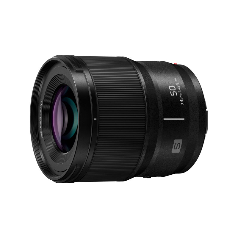 Panasonic Lumix S 50mm F1.8 | Objectif à focale Fixe Plein Format S-S50E (Bokeh, Portraits, Tropicalisé, Compact et léger) Noir Panasonic Lumix S 50mm F1.8 | Objectif à focale Fixe Plein Format S-S50E (Bokeh, Portraits, Tropicalisé, Compact et léger) Noir