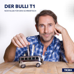 Troika VW Camper Van Accessoire de bureau en forme de Camping Car avec avec un Moteur à Friction.