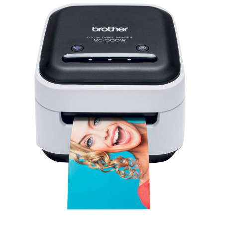 Brother VC-500WCR , Imprimante d’étiquettes Couleur , Adaptée aux Loisirs Créatifs , Connection Sans Fil , Technologie d’impress