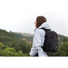 Lowepro Tahoe 150, Sac à dos pour appareil photo avec intérieur personnalisable, convient aux appareils DSLR avec objectif, obje