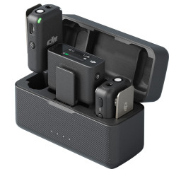 DJI Mic (2 TX + 1 RX + Boîtier recharge) - Compact et Portable micros Lavalier sans Fil à Enregistrement à Double Canal, Transmi