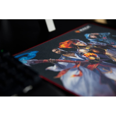 Konix Magic The Gathering Tapis de Souris Gaming 32 x 27 cm - Surface en Silicone 3D Ultra Fine - Motif Planeswalkers