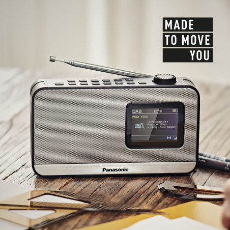 Panasonic RF-D15EG-K, Radio Numérique Portable Dab+/FM, Bluetooth, Écran LCD TFT 2,4", Haut-Parleur 3W 5cm, 4 Boutons de Préséle