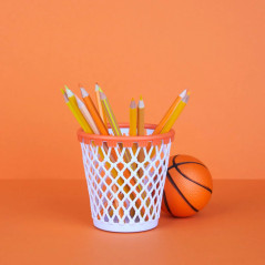Balvi Pot à crayons Basket Couleur Blanc Pour les amateurs de basket Plastique