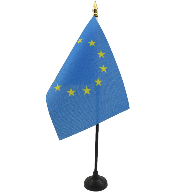 AZ FLAG - Mini Drapeau Europe De Table - 15x10 cm - Drapeau Européen De Bureau 100% Polyester Avec Hampe Pointe Dorée 25cm AZ FLAG - Mini Drapeau Europe De Table - 15x10 cm - Drapeau Européen De Bureau 100% Polyester Avec Hampe Pointe Dorée 25cm